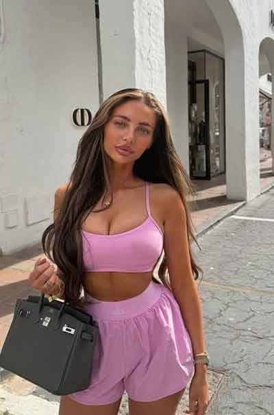 Laura, 33 Jahre